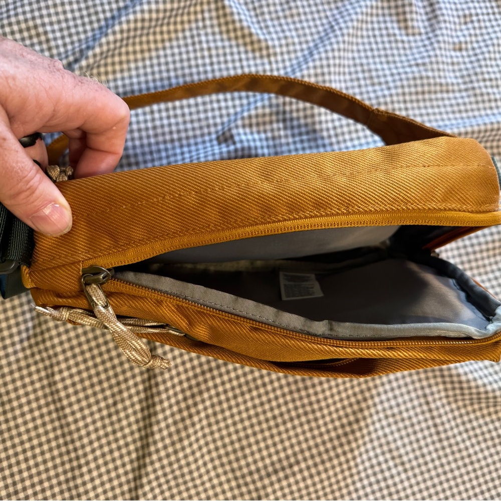 The north face sling bag